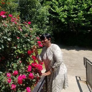 Meet your Posher, Devonda